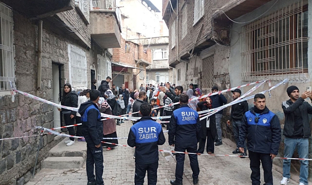 Diyarbakır'da 5 katlı bina çöktü
