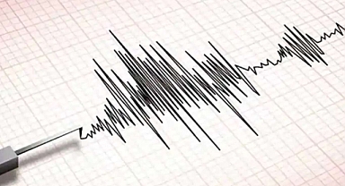 Endonezya'da 5,9 büyüklüğünde deprem