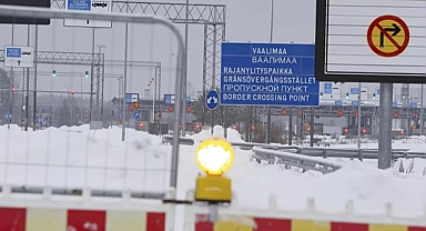 Finlandiya geçici olarak açtığı Rusya ile olan sınır kapılarını yeniden kapattı