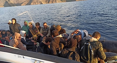 İzmir ve Muğla açıklarında düzensiz göçmen hareketliliği