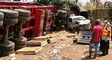 Nijerya'da kamyon yayaların arasına daldı: 16 ölü, 27 yaralı