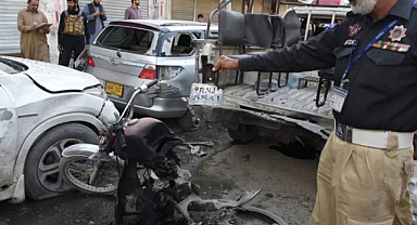 Pakistan'da bombalı saldırı: 1 ölü, 2 yaralı