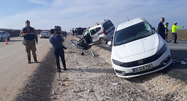 Siirt'te zincirleme trafik kazası: 2 ölü 1 yaralı
