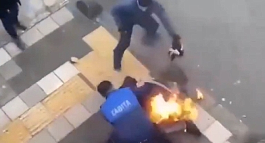 Zabıta ile tartıştığı iddia edilen seyyar satıcı kendini yaktı