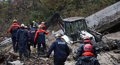 Zonguldak'ta göçük altında kalan anne ve oğlunun cesedine ulaşıldı