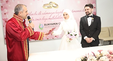 2023’te bin 558 çift dünya evine girdi