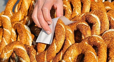 Ankara'da simit 15 lira oldu