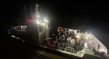 Balıkesir açıklarında 79 düzensiz göçmen kurtarıldı