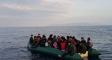 Çanakkale'de Yunanistan unsurlarınca geri itilen 56 kaçak göçmen kurtarıldı