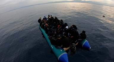 Çanakkale ve Balıkesir'de 102 düzensiz göçmen kurtarıldı
