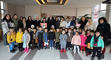 Çınar Çocuk Evinin miniklerinden gazetecilere ziyaret