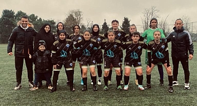 Gebze Kadın futbol Yıldızı Zeynep Altunay Parlıyor!