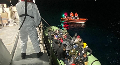 İzmir açıklarında 58 düzensiz göçmen yakalandı