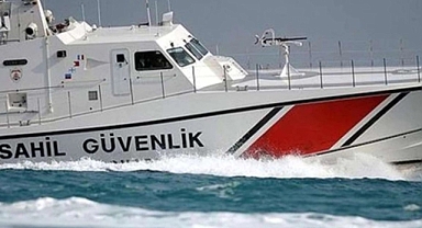 İzmir'de balıkçı teknesi battı: 3 ölü, 2 kayıp