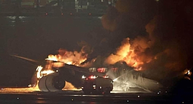 Japonya'da 2 uçak pistte çarpıştı: 5 ölü