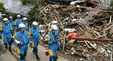 Japonya'daki depremde kayıp 210 kişiyi arama çalışmaları devam ediyor