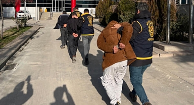Konteynerde hırsızlık yapan şahıslar yakalandı