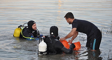 Mersin'de denize giren 2 çocuk boğuldu