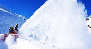Muş ve Hakkari'de 127 köy ve mezra yolu ulaşıma kapandı