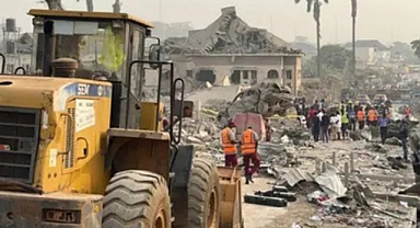 Nijerya'da patlama: 2 ölü, 77 yaralı