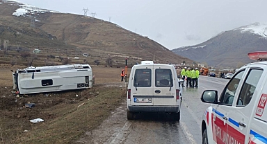 Van-Bitlis kara yolunda kaza: 29 yaralı