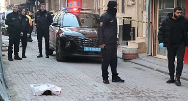 Zeytinburnu'nda baltalı cinayet