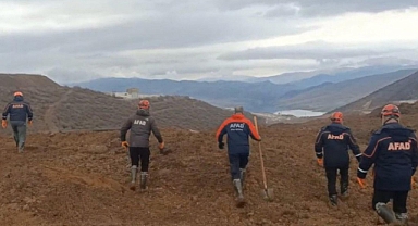 AFAD: Erzincan'da çalışmalar aralıksız devam ediyor
