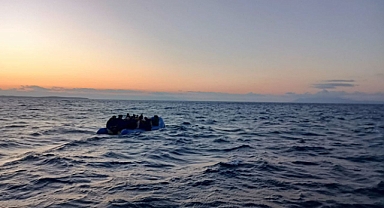 Çanakkale açıklarında 33 düzensiz göçmen yakalandı