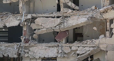 Depremde 34 kişinin öldüğü binanın müteahhidine hapis cezası