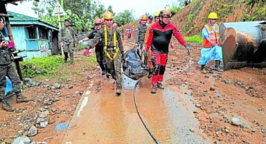Filipinler'de toprak kayması: 10 ölü, 31 yaralı