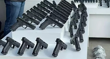İstanbul'da düzenlenen operasyonda 432 tabanca ele geçirildi