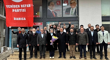 Yeniden Refah Partisi Kocaeli Büyükşehir Belediye Başkan Adayı Prof.Dr.Doğan AYDAL Darıca'da büyük bir coşku ile karşılandı