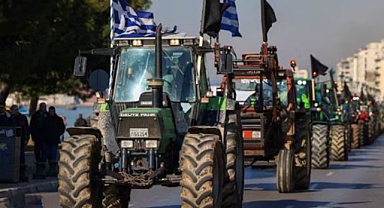 Yunanistan'da çiftçiler tarım sektöründeki sorunlara dikkat çekmek için eylem yaptı