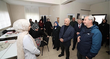 Başkan Adayı Büyükgöz Cumaköy'ü Turladı