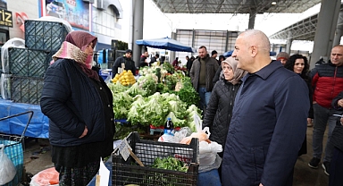 Başkan Adayı Büyükgöz’den Tatlıkuyu’da Pazar Turu