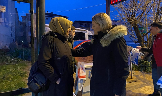 Başkan Hürriyet Emekçi Kadınlar Gününe emekçilerle buluşarak başladı