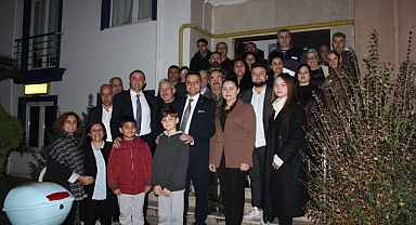 CHP’li Muharrem Gökçe, Çayırova’da çalmadık kapı bırakmıyor