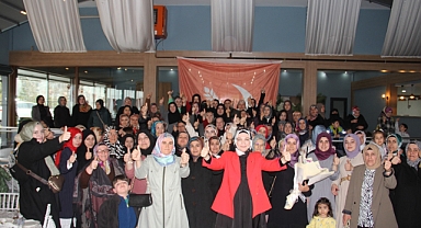Fatma Kurtuluş, yüzlerce kadın ile seçim beyannamesini açıkladı