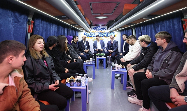 Gençlik Otobüsünde Başkan var