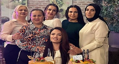 Nergis Yıldırım Doğum gününü Eşi ve yakın arkadaşları ile kutladı