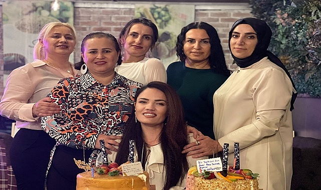 Nergis Yıldırım Doğum gününü Eşi ve yakın arkadaşları ile kutladı