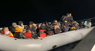 Çanakkale açıklarında 42 düzensiz göçmen yakalandı
