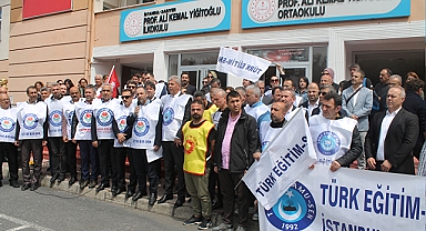Eğitim sendikaları eğitimciye şiddeti protesto etti