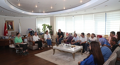 Başkan Hürriyet, Halk Buluşmaları’nda vatandaşları dinlemeye devam ediyor