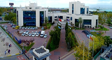 Büyükşehir Belediyesi'nde görev değişimi