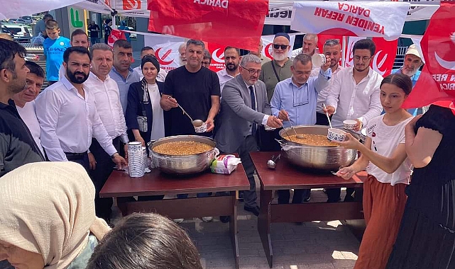 Yeniden Refah Darıca'dan 5000 kişilik aşure ikramı