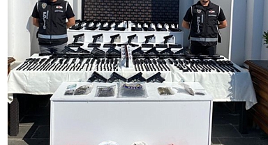 Kocaeli'de durdurulan 3 araçta cephanelik çıktı