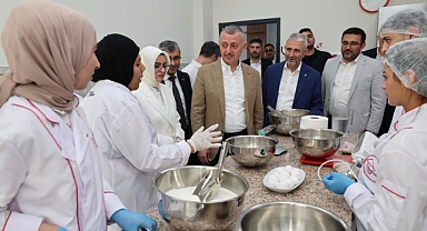 Büyükakın: Gençlerimizin umudu olmaya devam edeceğiz