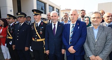 MHP Gebze Çelenk sunma törenine katıldı