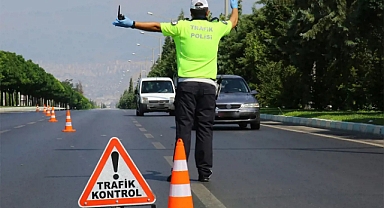 Son bir haftada 549 bin araç ve sürücüye işlem yapıldı
